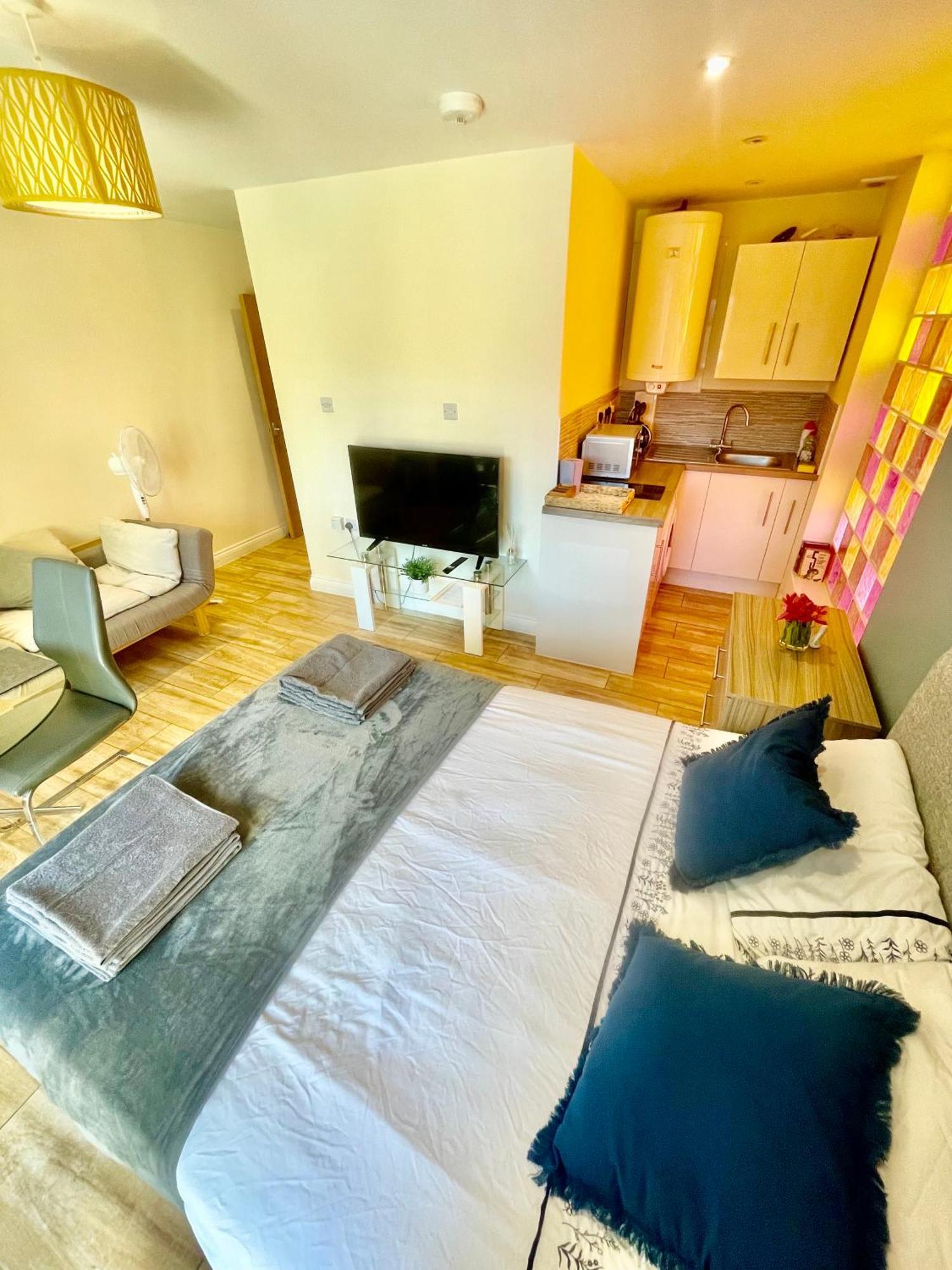 Cambridge City Centre Immaculate Studio Sleeps 2 - Central Location Paradise Street المظهر الخارجي الصورة