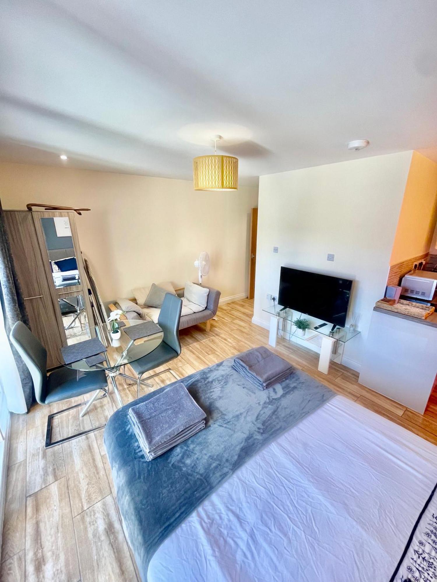Cambridge City Centre Immaculate Studio Sleeps 2 - Central Location Paradise Street المظهر الخارجي الصورة